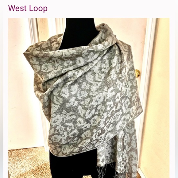 West Loop women’s sparkle silver gray metallic shawl, wrap, scarf animal print - Picture 17 of 17